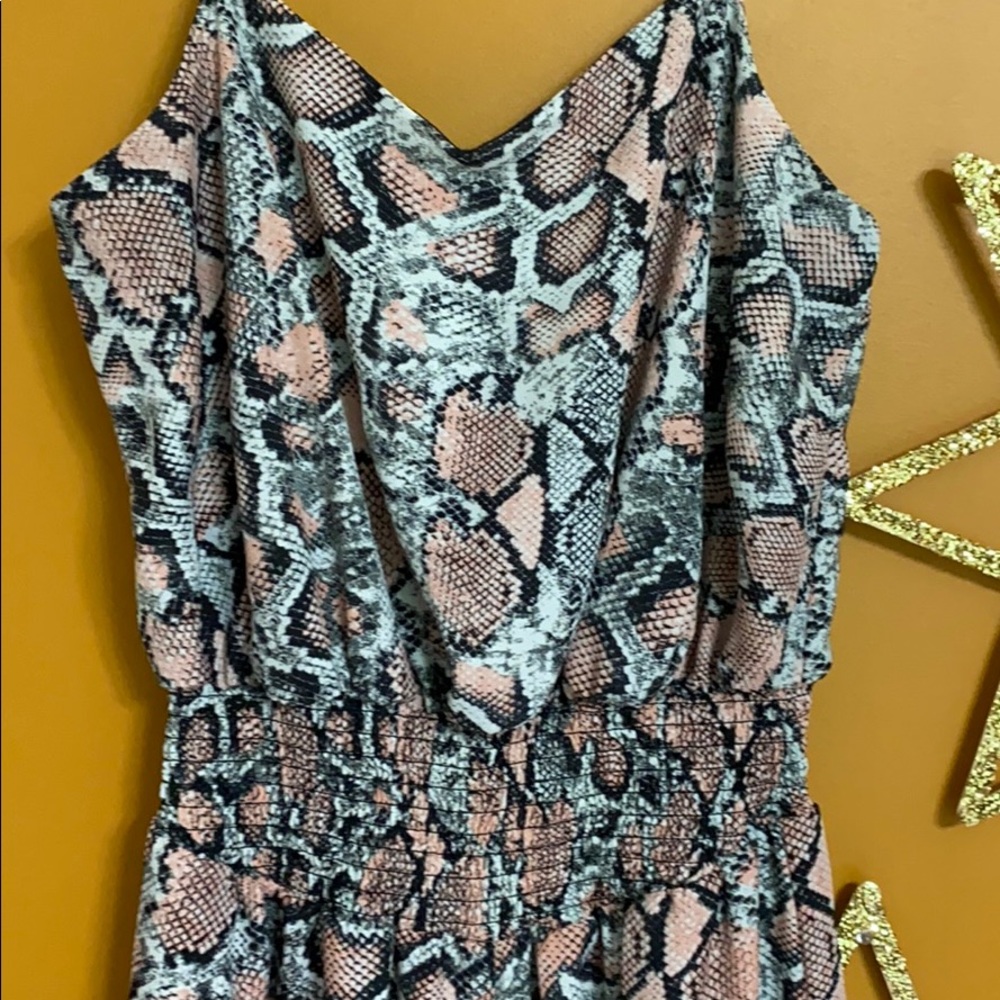 Snake pattern jumpsuit - Picture 3 of 4